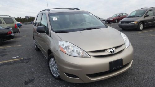 NO RESERVE ALL POWER NEW 4 WINTER TIRES AUTO SLIDING DOOR 6CD CHANGER SERVICED, image 3