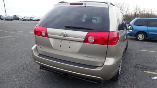 NO RESERVE ALL POWER NEW 4 WINTER TIRES AUTO SLIDING DOOR 6CD CHANGER SERVICED, image 17