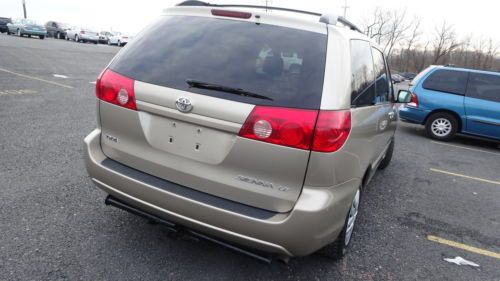 NO RESERVE ALL POWER NEW 4 WINTER TIRES AUTO SLIDING DOOR 6CD CHANGER SERVICED, image 18