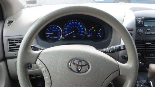 NO RESERVE ALL POWER NEW 4 WINTER TIRES AUTO SLIDING DOOR 6CD CHANGER SERVICED, image 64