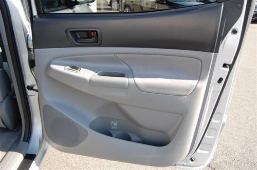 54K, silver, convenience package, SR5 package #2. carfax certified, image 30