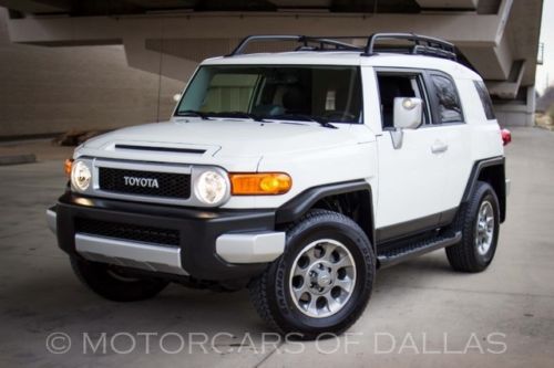 2013 toyota fj cruiser 4x4 1 owner sat radio bluetooth running boards