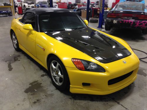 2001 honda s2000 base convertible 2-door 2.0l