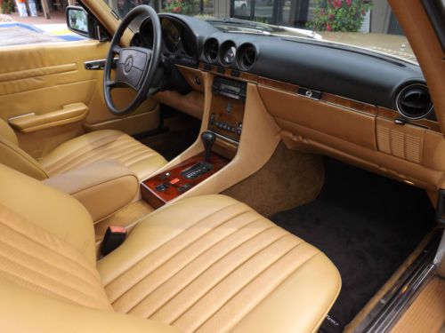 Nice California Mercedes Benz 560SL, image 13