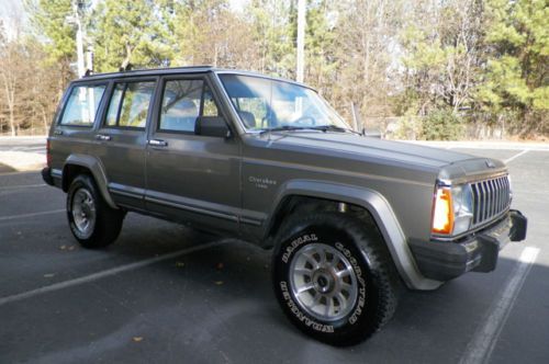 1987 jeep cherokee laredo 4x4 all original 1 owner 100% rust free wow no reserve