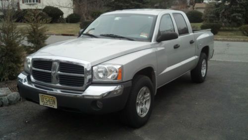 2005 dodge dakota slt crew cab pickup 4-door 3.7l