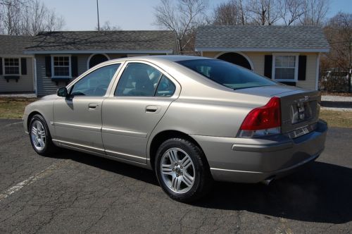 NO RESERVE.. 2 owner, 19 services, 2005 Volvo S-60 AWD, Leather, Moonroof, CD, image 3