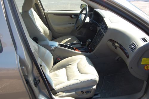 NO RESERVE.. 2 owner, 19 services, 2005 Volvo S-60 AWD, Leather, Moonroof, CD, image 10