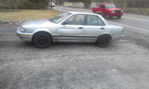 1994 nissan sentra xe sedan 4-door 1.6l