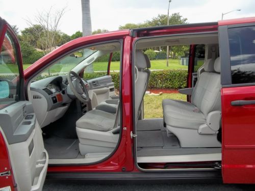 2008 Chrysler Town and Country Stow & Go Back up Camera Rear Air Florida Car, US $11,800.00, image 5