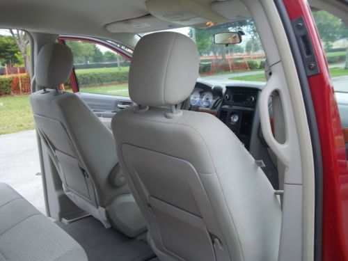 2008 Chrysler Town and Country Stow & Go Back up Camera Rear Air Florida Car, US $11,800.00, image 24