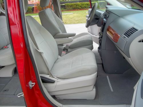 2008 Chrysler Town and Country Stow & Go Back up Camera Rear Air Florida Car, US $11,800.00, image 27