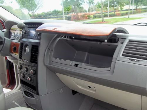 2008 Chrysler Town and Country Stow & Go Back up Camera Rear Air Florida Car, US $11,800.00, image 31