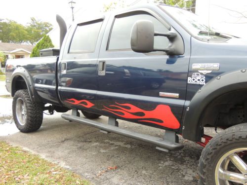 2005 Ford F-350 Super Duty Lariat Crew Cab Pickup 4-Door 6.0L, image 4