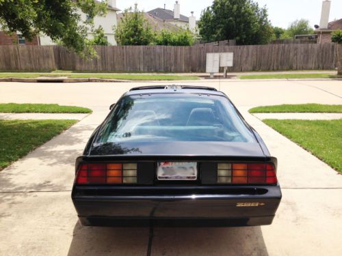1985 Camaro IROC Z28 - 5.0L - T-top, image 5