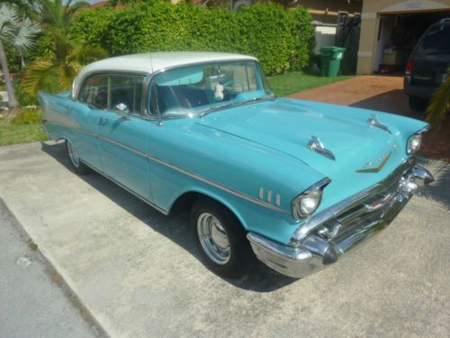CLASSIC CHEVY 1957 4DR HARDTOP ANTIQUE CAR, US $25,000.00, image 4