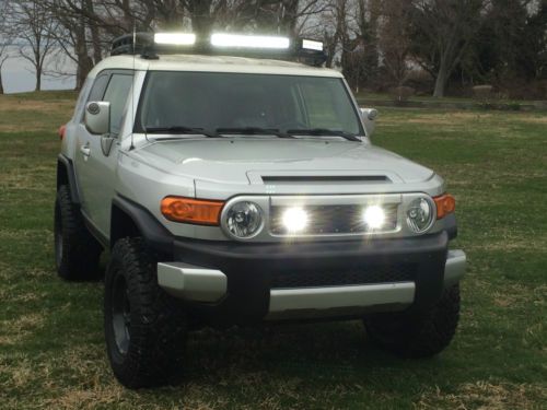 2008 toyota fj cruiser base sport utility 4-door 4.0l