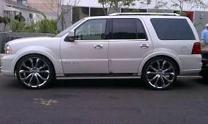 **** stunner 2006 gold lincoln navigator suv with works ****