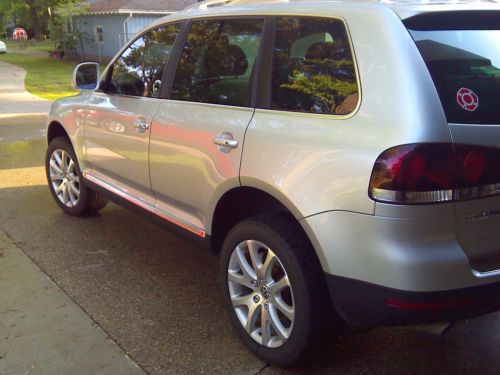2010 Volkswagen Touareg TDI Sport Utility 4-Door 3.0L, image 4