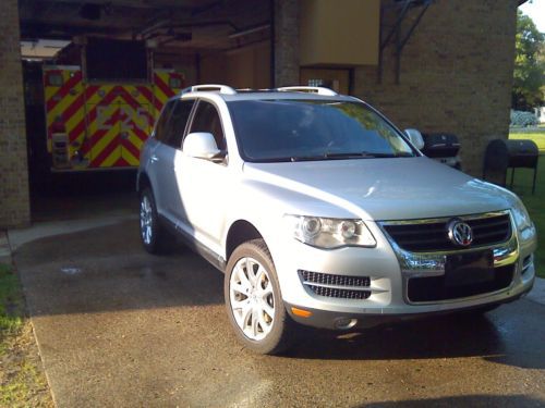 2010 Volkswagen Touareg TDI Sport Utility 4-Door 3.0L, image 5