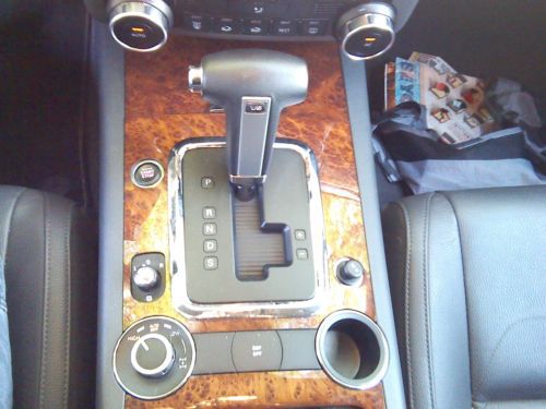 2010 Volkswagen Touareg TDI Sport Utility 4-Door 3.0L, image 16