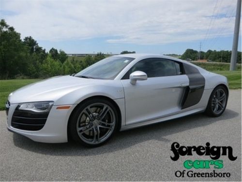 2012 audi r8 5.2l