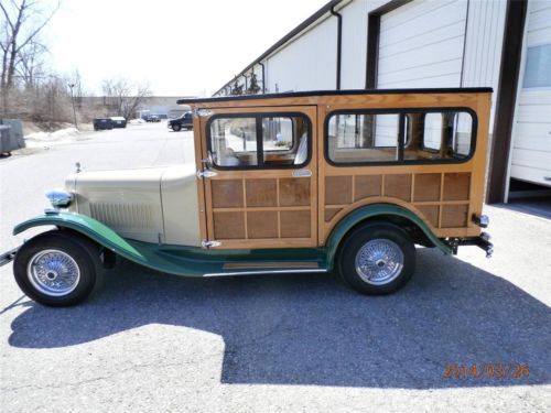 1932 model a ford woody wagon with matching trailer 1986 running gear