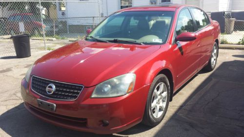 I have very clean 2006 nissan altima with a nice fatory paint job