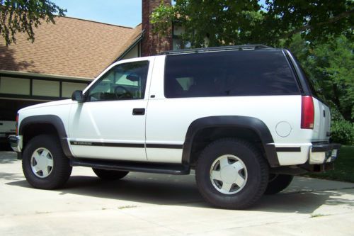 1999 chevy 2 door tahoe lt