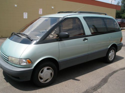 Toyota previa awd