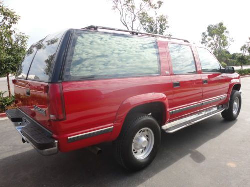 1993 CHEVROLET SUBURBAN SILVERADO 2500 - 4X4 ONLY 117K MI CALIFORNIA CAR NO RUST, image 4