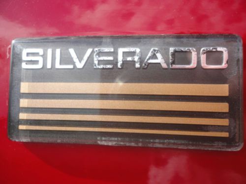 1993 CHEVROLET SUBURBAN SILVERADO 2500 - 4X4 ONLY 117K MI CALIFORNIA CAR NO RUST, image 6