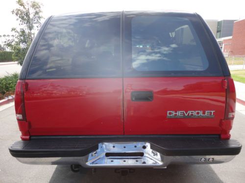 1993 CHEVROLET SUBURBAN SILVERADO 2500 - 4X4 ONLY 117K MI CALIFORNIA CAR NO RUST, image 12
