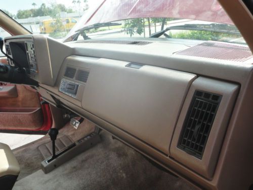 1993 CHEVROLET SUBURBAN SILVERADO 2500 - 4X4 ONLY 117K MI CALIFORNIA CAR NO RUST, image 50