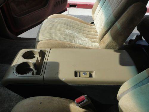 1993 CHEVROLET SUBURBAN SILVERADO 2500 - 4X4 ONLY 117K MI CALIFORNIA CAR NO RUST, image 53