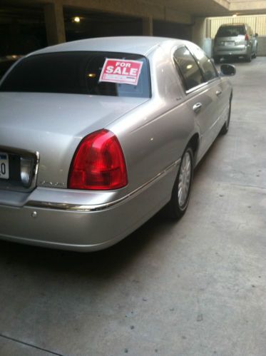 2003 Lincoln Town Car Signature Sedan 4-Door 4.6L, US $5,500.00, image 3