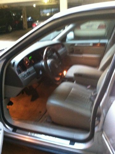 2003 Lincoln Town Car Signature Sedan 4-Door 4.6L, US $5,500.00, image 5