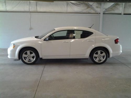 2013 dodge avenger se