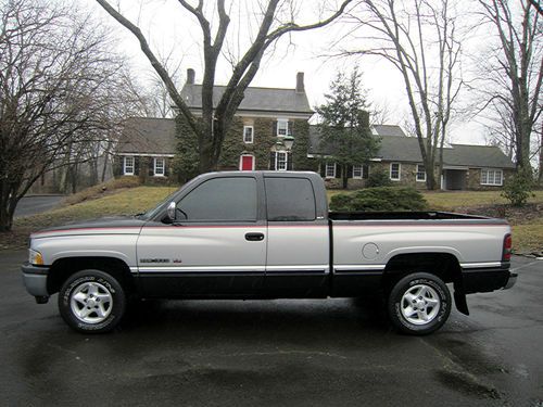 1997 dodge ram 1500 laramie slt pickup truck with 2 wheel drive and no reserve