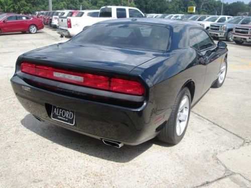 2013 dodge challenger sxt