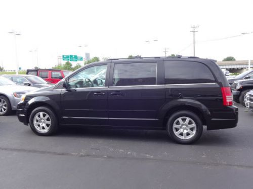 2008 chrysler town & country touring