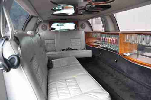 Super Clean Limousine, image 11