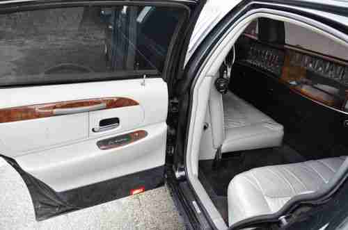 Super Clean Limousine, image 12