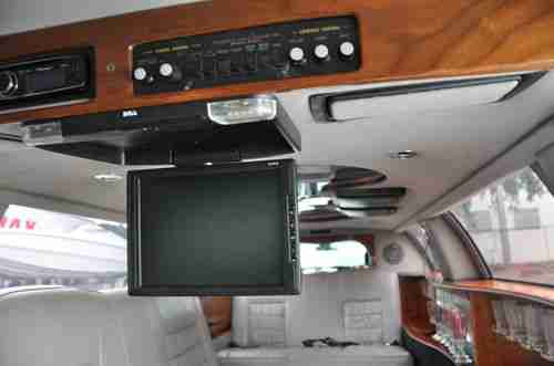 Super Clean Limousine, image 17