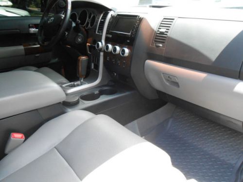 2010 toyota tundra