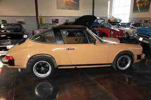 1978 Porsche 911 SC Targa, image 2