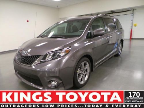 2014 toyota sienna se