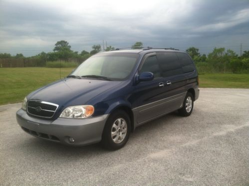 2004 kia sedona ex minivan w/only 94k miles in like new condtion!