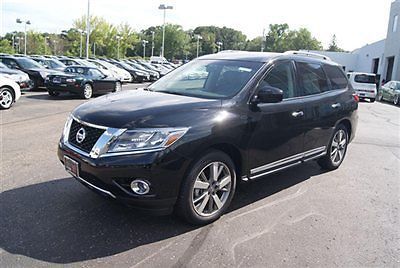 Pre-owned 2014 pathfinder platinum 4wd, prem pkg, nav,dvd,bose,tow, 9101 miles