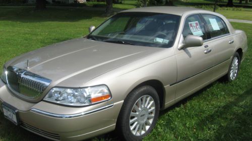 2005 lincoln town car signature l sedan 4-door 4.6l